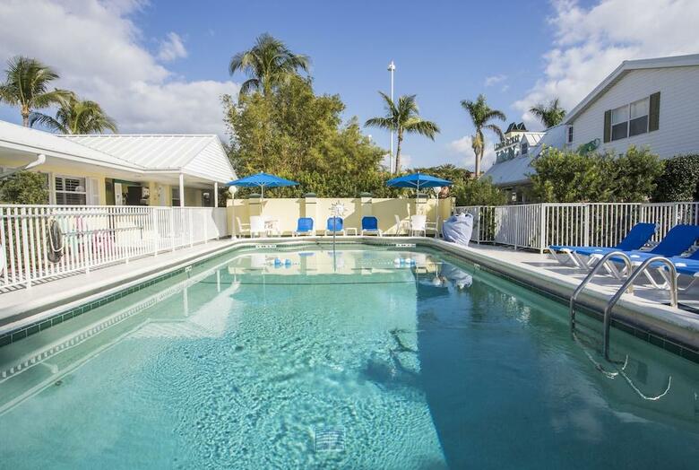 Hotel Lemon Tree Inn