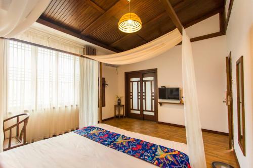 Zhangjiajie Jiewai Hostel