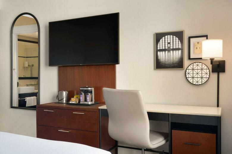 Hotel Doubletree By Hilton New York Downtown