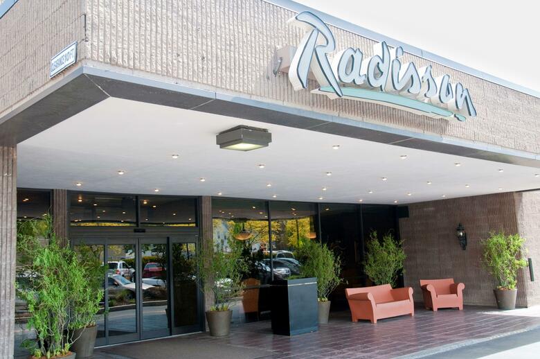 Hotel Radissoncorning