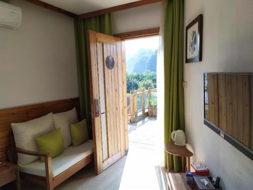 Hostal Sound Of Nature Inn