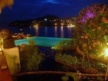 Tentaciones Hotel And Lounge Pool