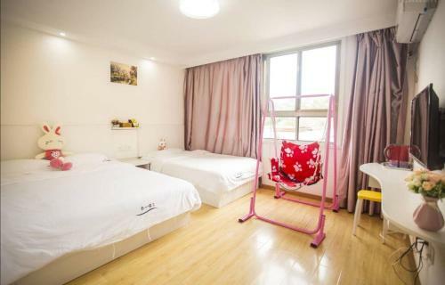 Hostal Huanhuan Hotel