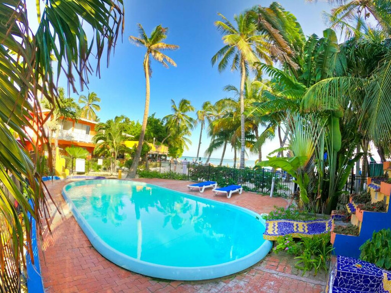 Cocoplum Beach Hotel