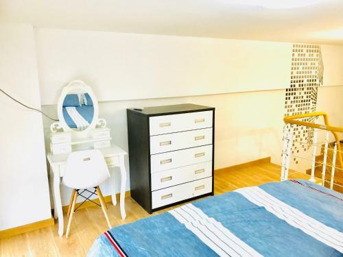 Itone Space Theme Aparthotel