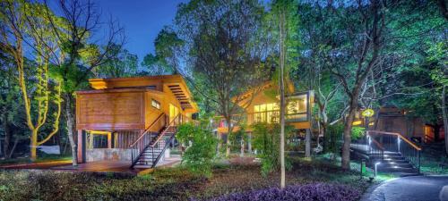 Hotel Jiushu Resort The Forest's Screct