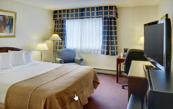 Hotel Travelodge Ottawa East