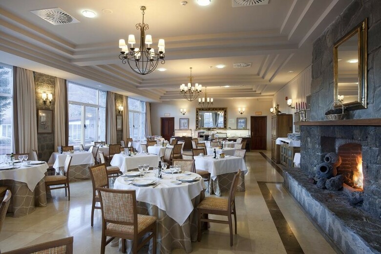 Hotel Parador De Ca�adas Del Teide