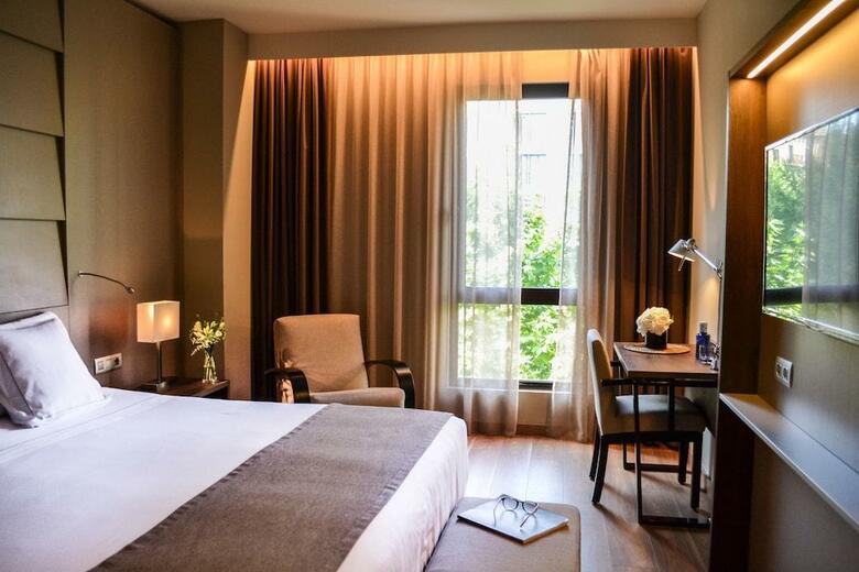 Hotel America