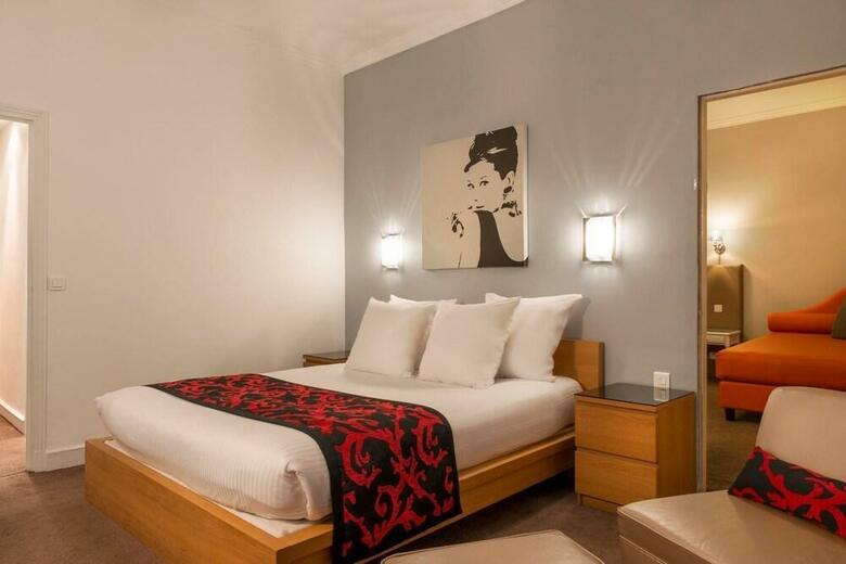 Pley Hotel