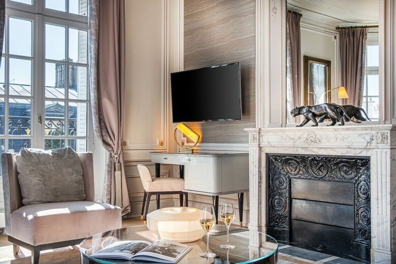 Hotel Champs Elysees Plaza
