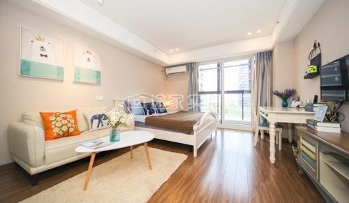 Wanzhu Apartment
