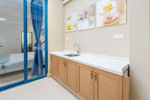 Shuangyue Bay Seaview Villa