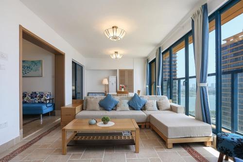 Shuangyue Bay Seaview Villa