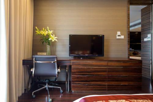 Rosalind Apartment Gz Poly World Trading Center