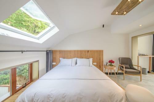 Hangzhou Xihu White Villa Hotel