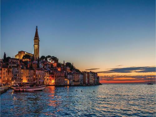 Two-bedroom Holiday Home In Rovinj