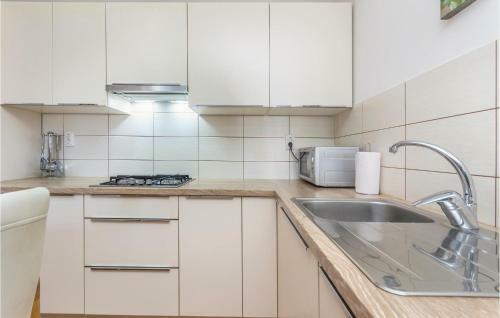 Two-bedroom Holiday Home In Rovinj
