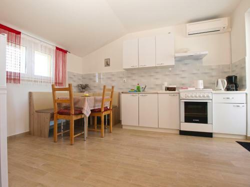 Apartments Mato 1763