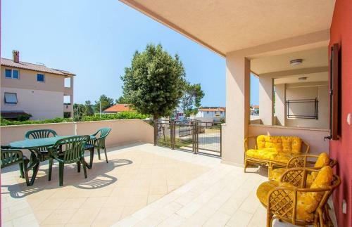 Apartments Banjole