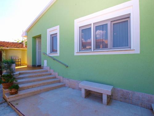 House Nada 1201