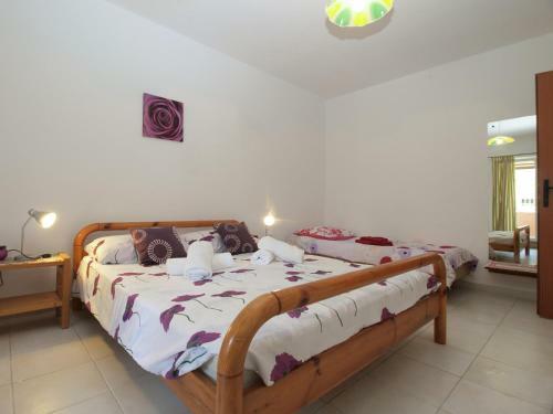 Apartments Davor 1676