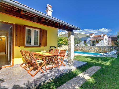Holiday Home Holiday Home Helena