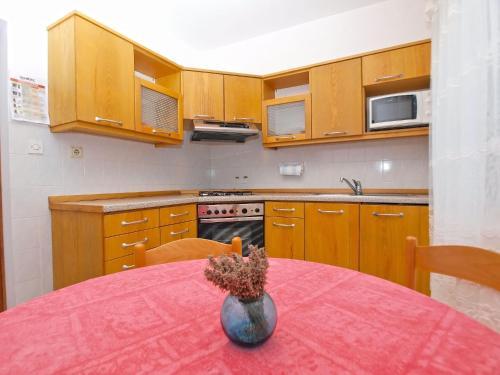 Apartments Dvorine 1210