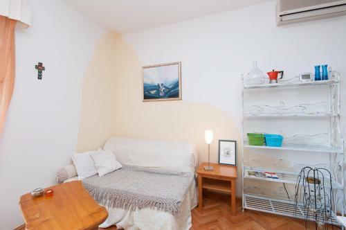 Two-bedroom Apartment In Rab VI