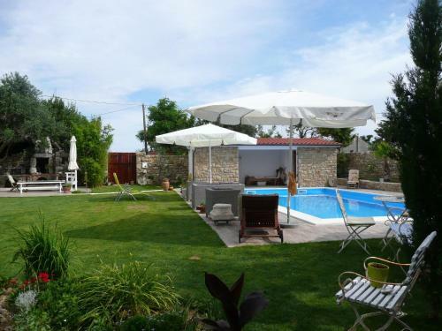 Two-bedroom Apartment In Rab VI