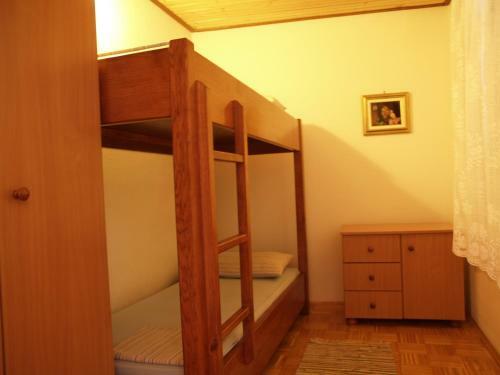 Apartment In Barbat/insel Rab 16210b