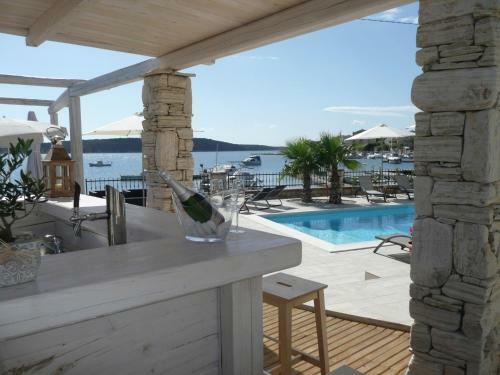 Two-bedroom Apartment In Barbat I