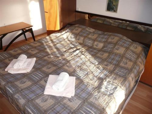 Apartments In Barbat/insel Rab 16250