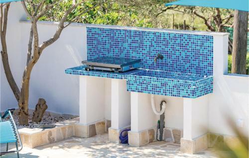 Three-bedroom Holiday Home In Barbat