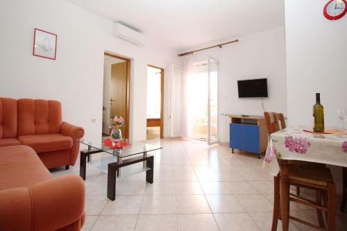 Apartments Lucijana