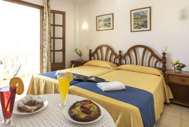 Apartamentos Sol Y Mar