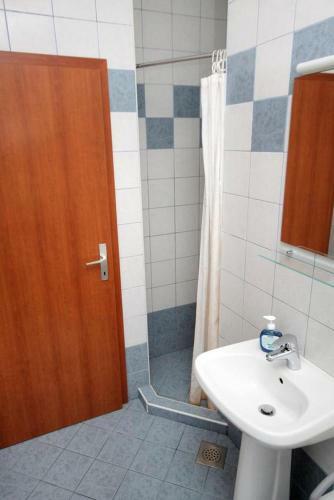 Apartments With A Parking Space Baska (krk) - 5444