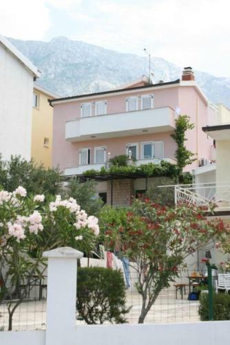 Hostal Double Room Baska Voda 6704j