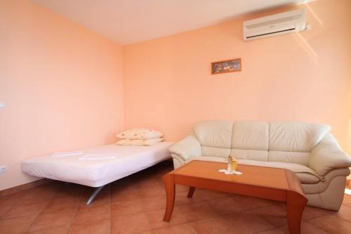 Apartment Baska Voda 6718b