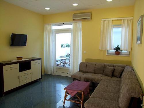 Apartment Baska Voda 15461b