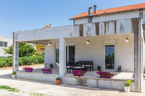 Hostal Topalli Apartments