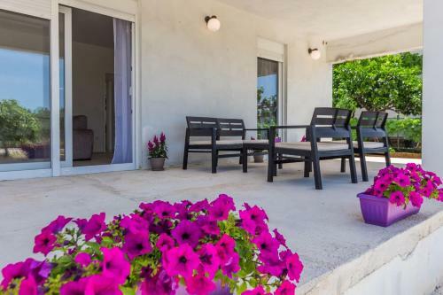 Hostal Topalli Apartments