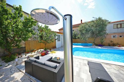 Apartment 877-1