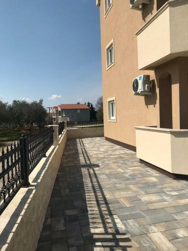 Luxury Apartments Brali?