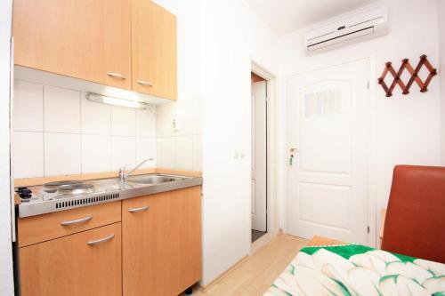 Apartments With A Parking Space Bol (brac) - 5640