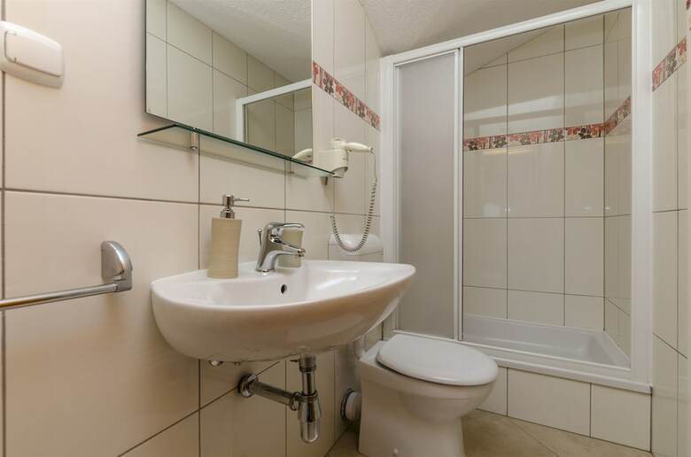Hostal Apartments And Rooms Lea
