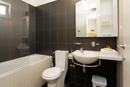 Bol Apartments Anna
