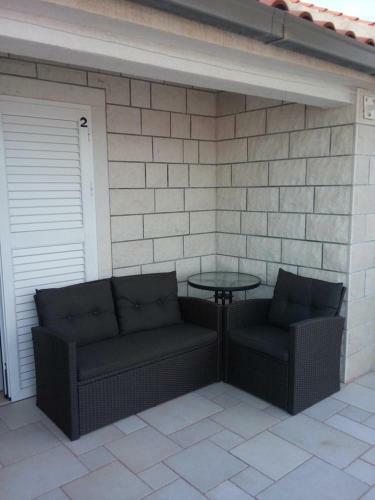 Apartments With Wifi Bol (brac) - 8736