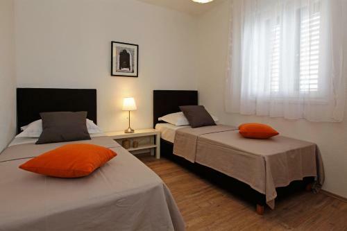 Iris Apartments Bol - Adults Only