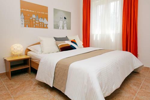 Apartments Villa Adria Bol